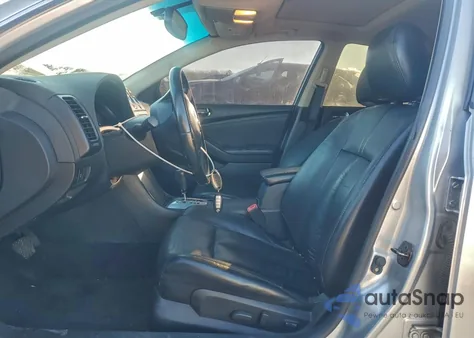 2010 Nissan Altima Base z USA, uszkodzony, nr VIN 1N4AL2AP9AC172987